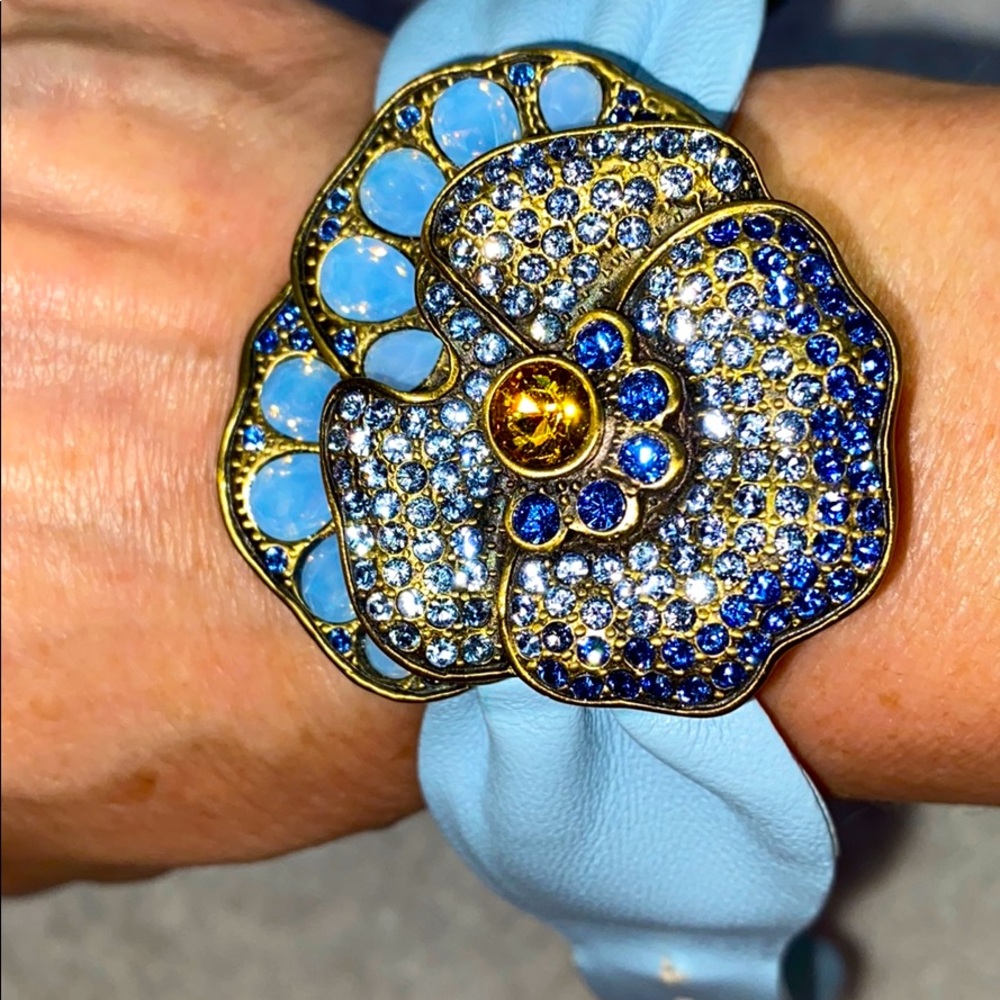 Heidi Daus Statement Watch! BEAUTIFUL😍